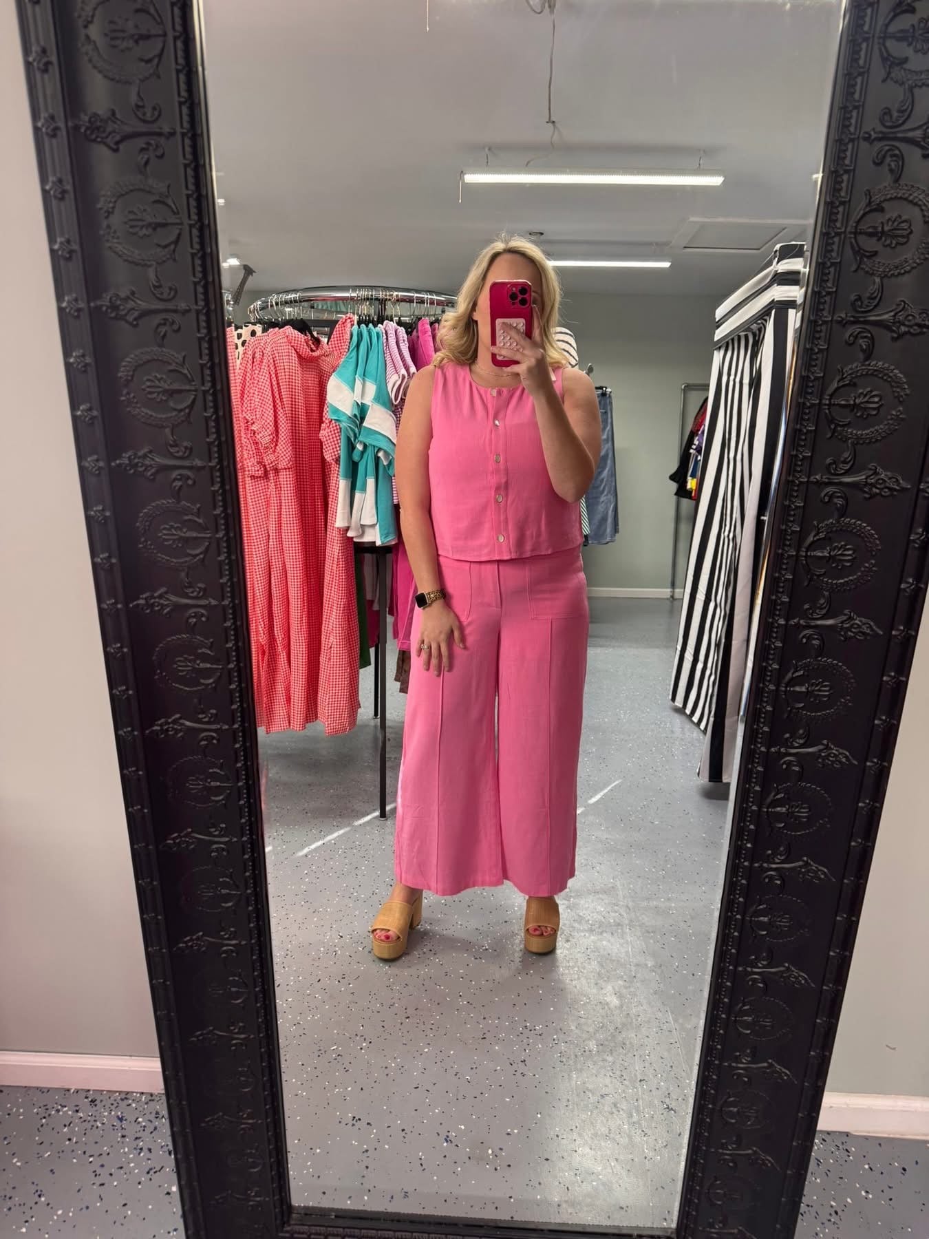Pink two piece pant set entro